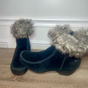 SPORTO Womens 9.5 Black Suede Fur Lined Insulated Zip Up Ankle Boots